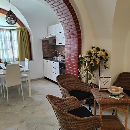 Piano Terra Centrale Vicino Al Mare Рива Лигуре Екстериор снимка