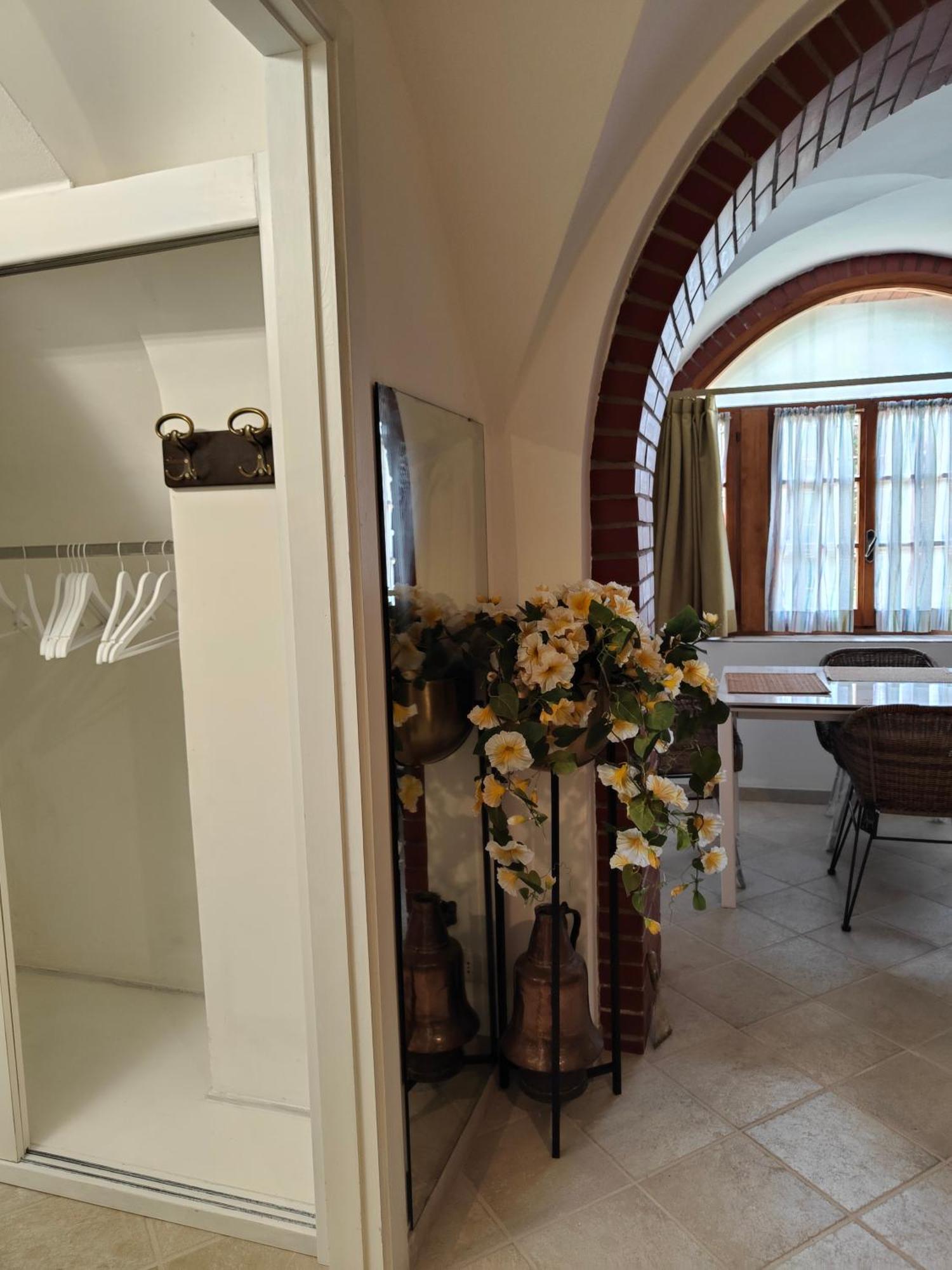 Piano Terra Centrale Vicino Al Mare Рива Лигуре Екстериор снимка